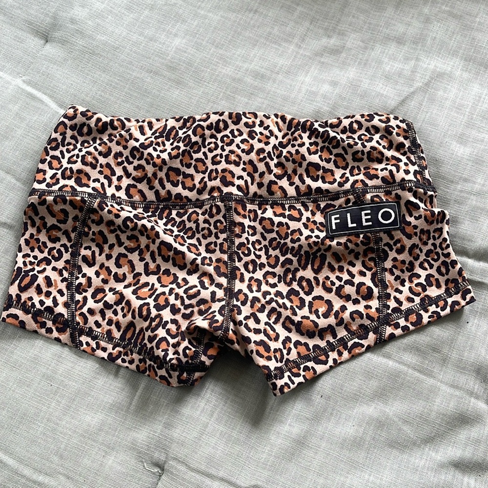 Fleo Kelsea Kiel leopard shorts